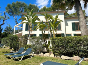 Beachhouse 2min to the sea with pool & wonderful garden